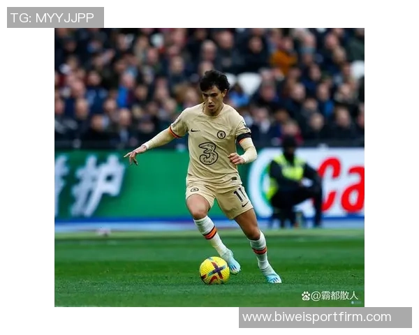 坎波斯强调巴黎圣日耳曼将把握转会机会但避免球员过剩问题 坎波斯强调巴黎圣日耳曼将把握转会机会但避免球员过剩问题