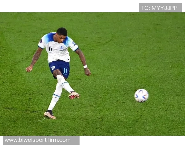 门德斯闪耀登场仅7分钟任意球世界波助巴黎领先