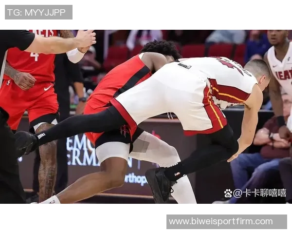 爱德华兹因右脚脚趾感染缺席对阵火箭现为每日观察状态